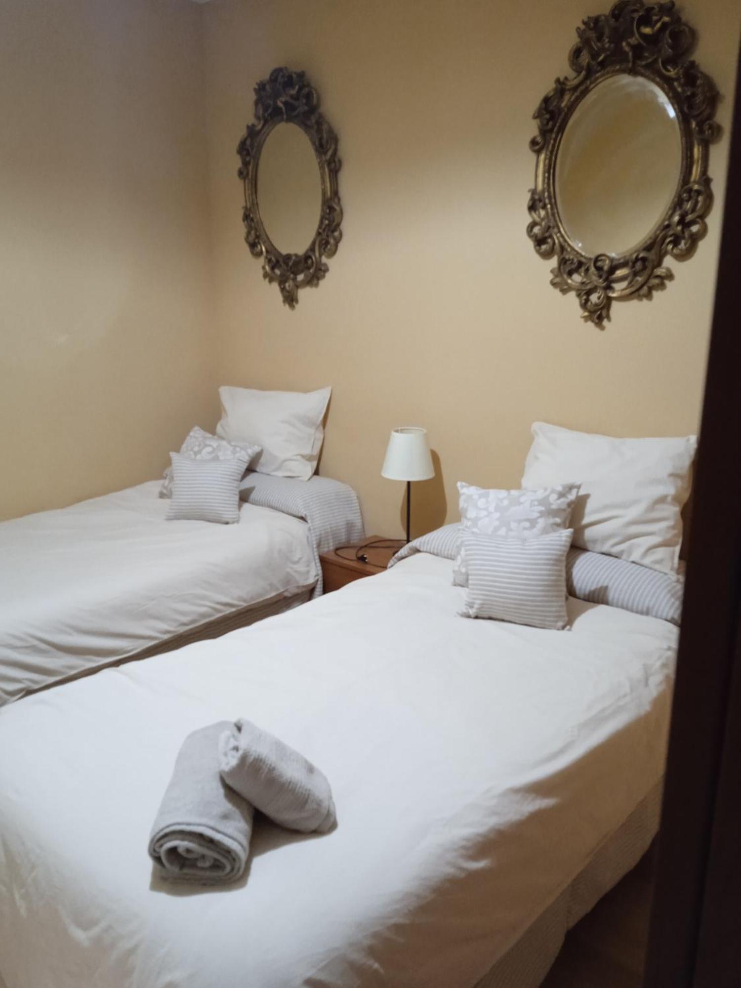 Apartamentos Turisticos La Garza Caces Δωμάτιο φωτογραφία