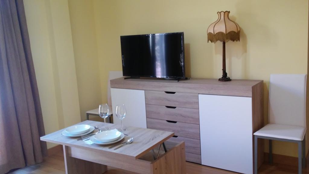 Apartamentos Turisticos La Garza Caces Εξωτερικό φωτογραφία